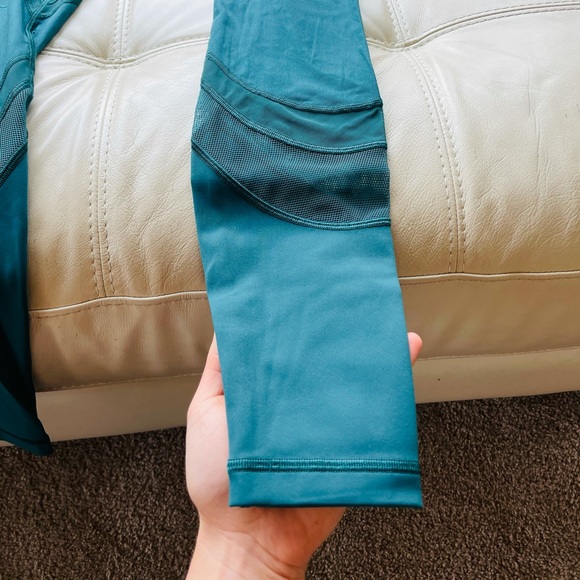 Wunder Under Mesh Emerald Green LuluLemon Size 4 - Picture 4 of 4